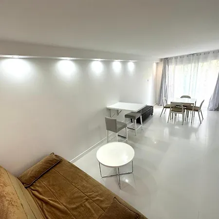 Trip In - Gare De L'est Apartment Paris